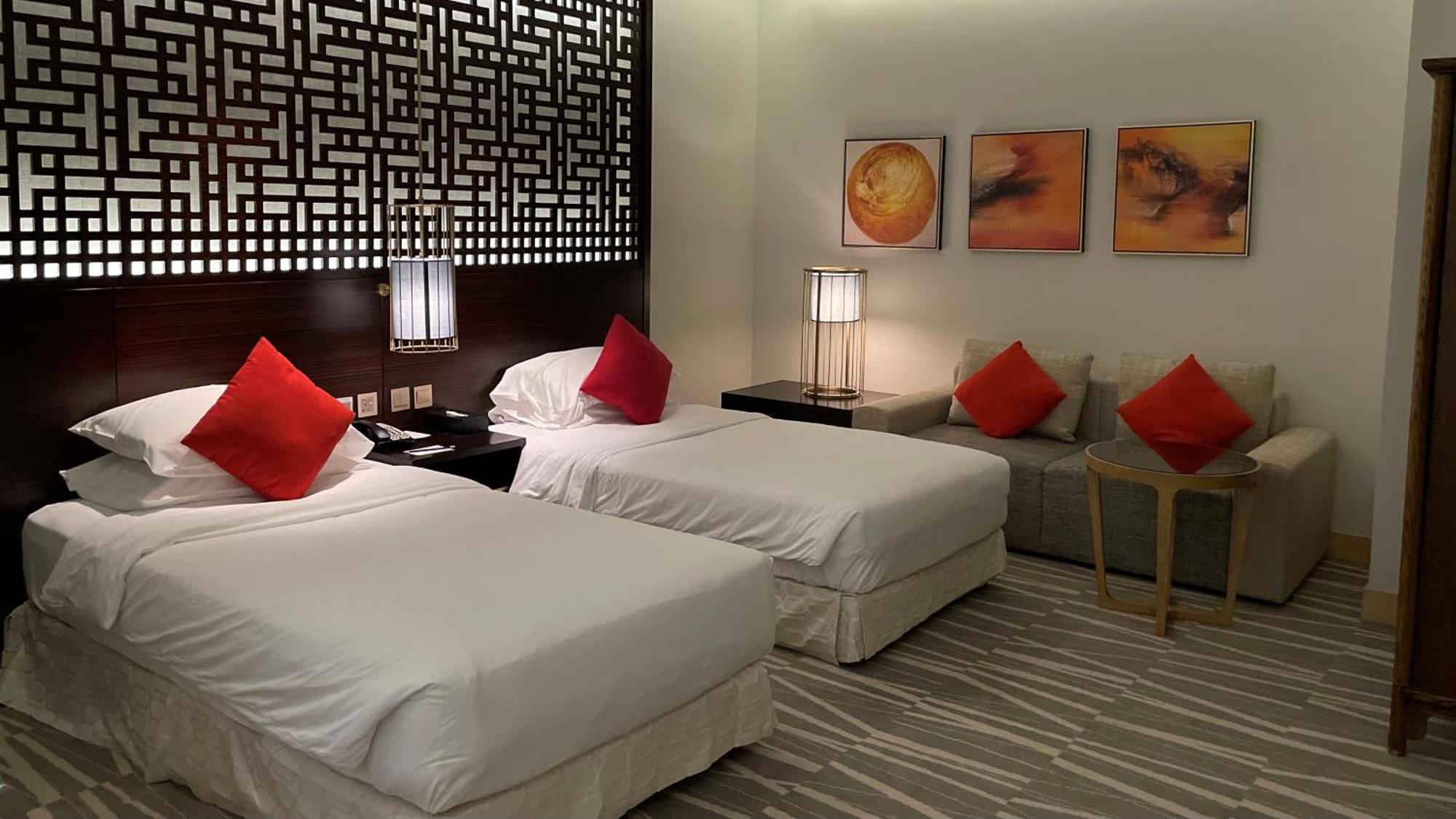 Ramada Hotel & Suites By Wyndham Al Qassim Al Bukayriah Exteriér fotografie A room at the hotel