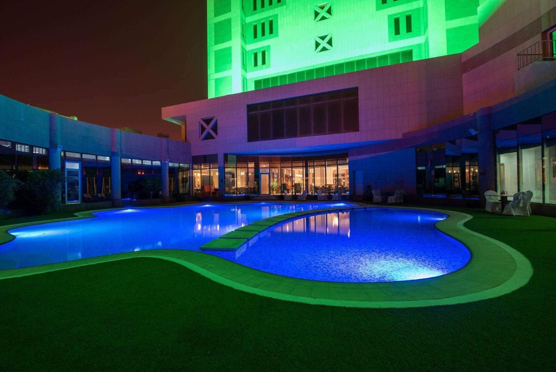 Ramada Hotel & Suites By Wyndham Al Qassim Al Bukayriah Exteriér fotografie